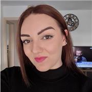 Bonjour, je peux vous aider a faire vos devoirs dans toutes les matieres principales en primaire. Travaillant actuellement dans une ecole primaire, je serais disponible apres 17h